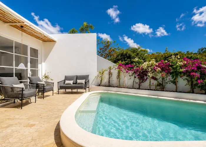 Sanctuary 11 Bali Private Pool & Sunset Luxury Retreat *