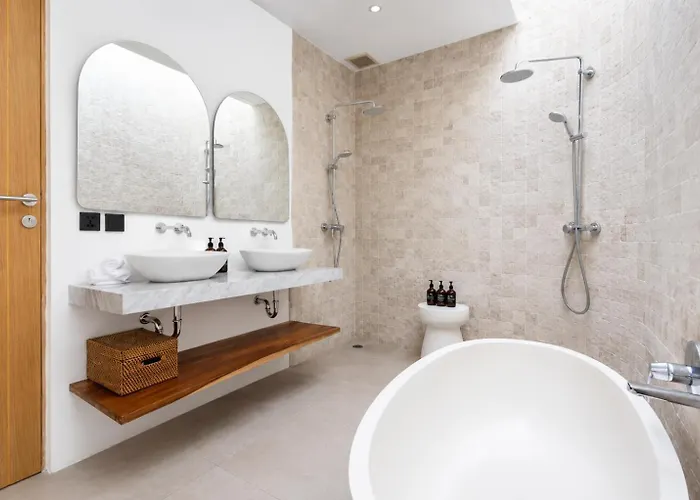 Sanctuary 11 Bali Private Pool & Sunset Luxury Retreat *