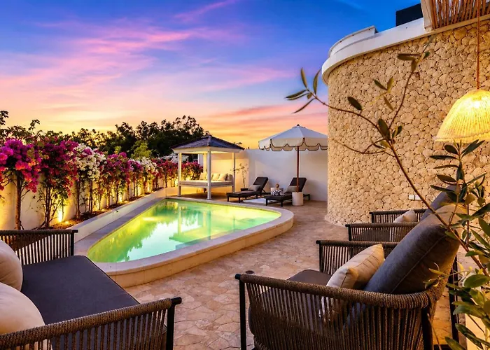 Sanctuary 11 Bali Private Pool & Sunset Luxury Retreat *